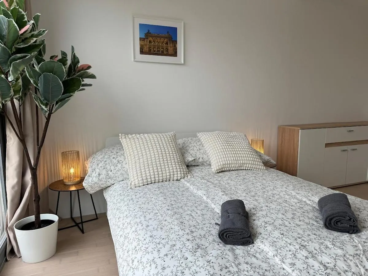 90 M2 Stylish Apartment With Free Parking Vienna