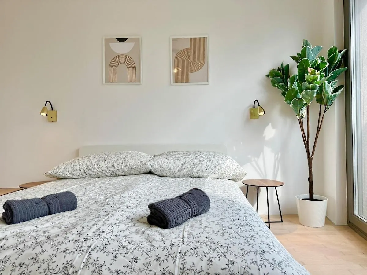 90 M2 Stylish Apartment With Free Parking Vienna