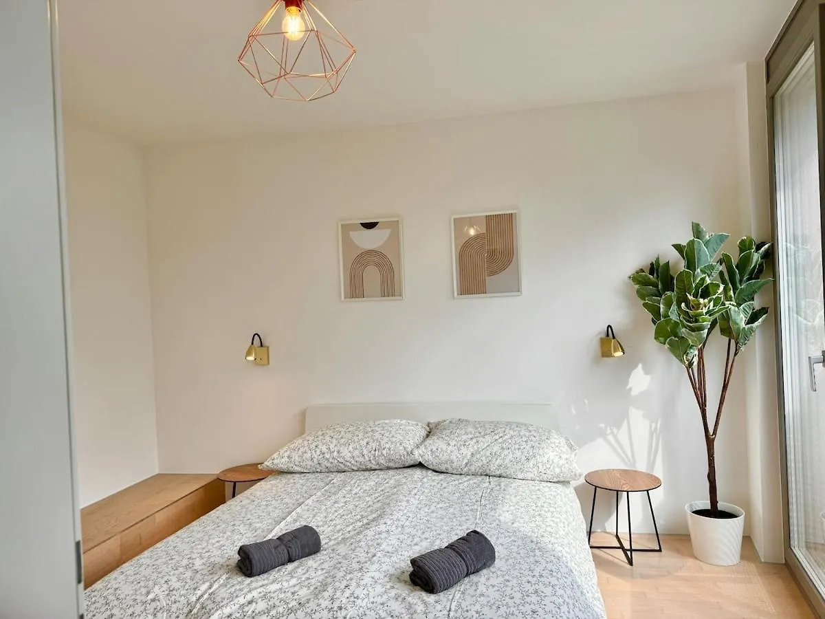 90 M2 Stylish Apartment With Free Parking Vienna