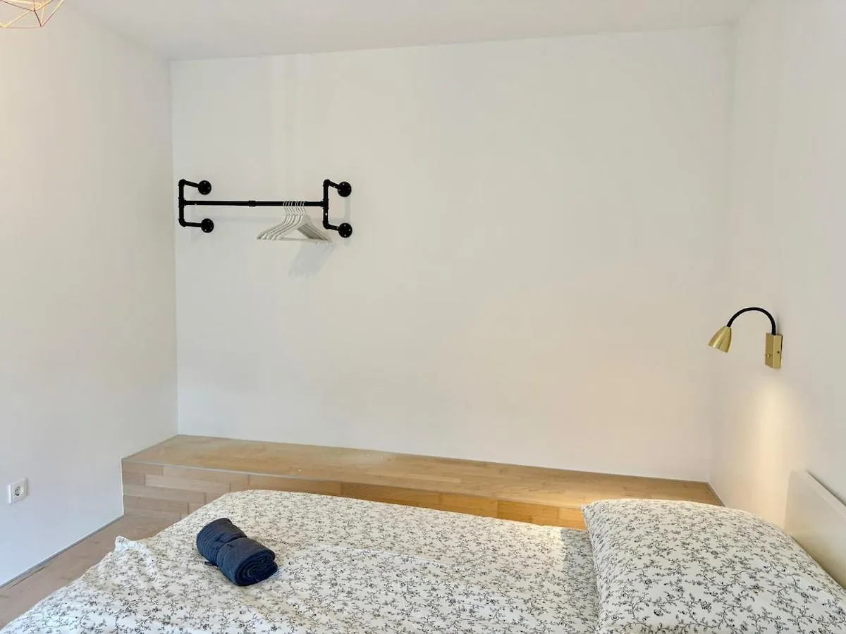 90 M2 Stylish Apartment With Free Parking Vienna Austria